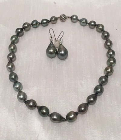 Black pearl strand with matching earrings
